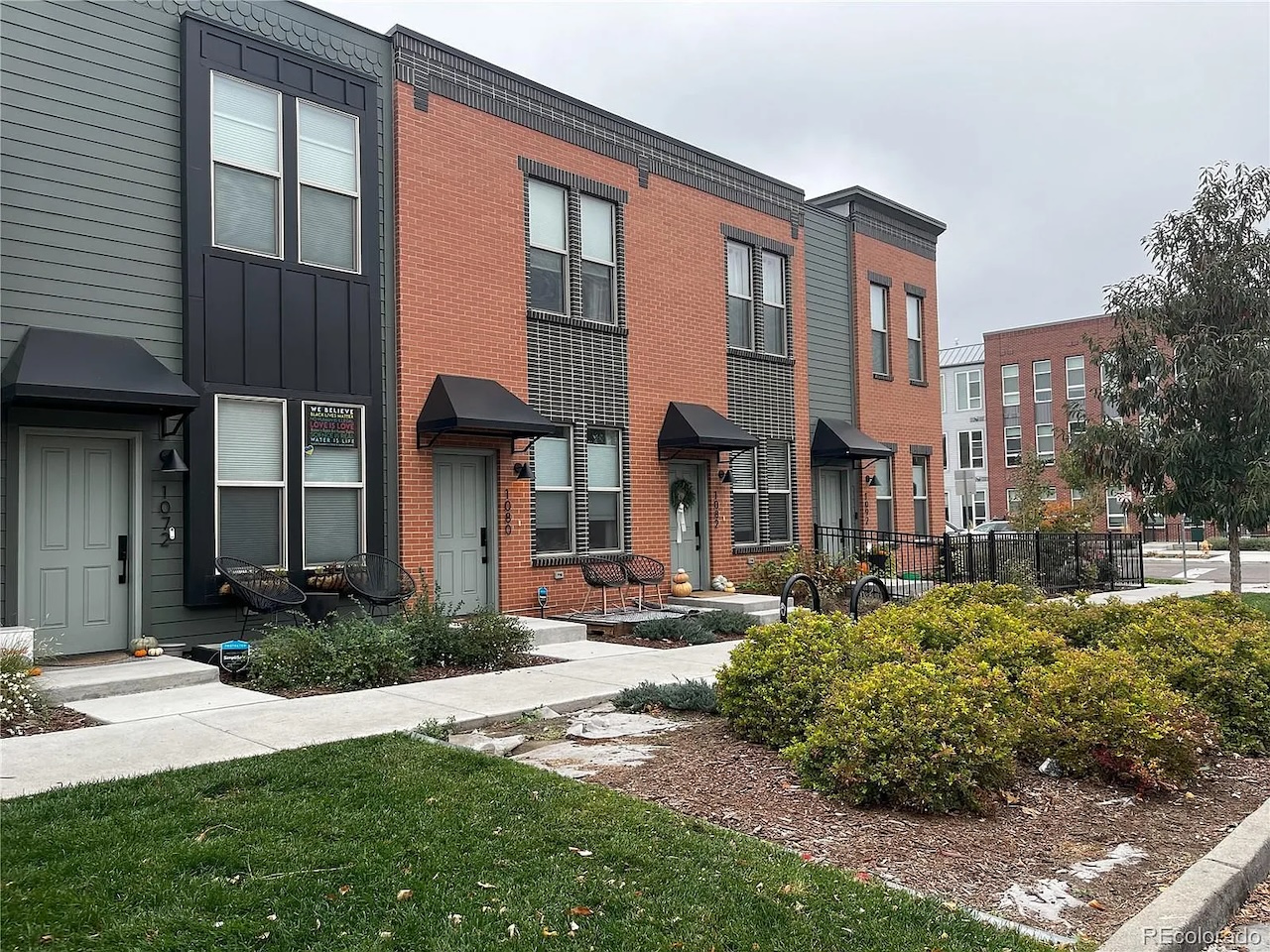 Arapahoe Townhomes image 2