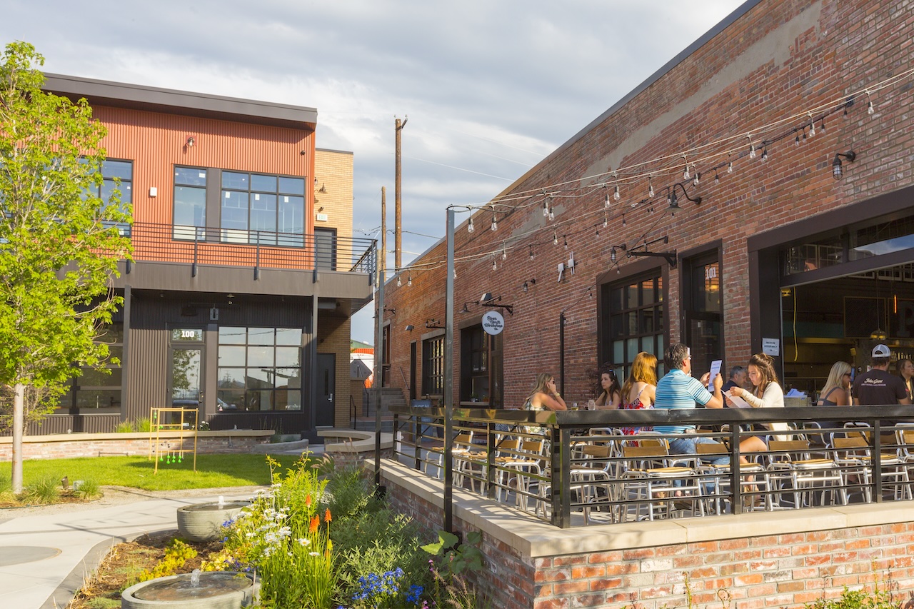 Backyard on Blake image 2